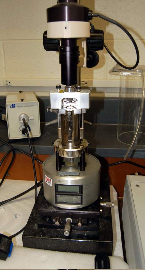 An assembled MultiMode microscope